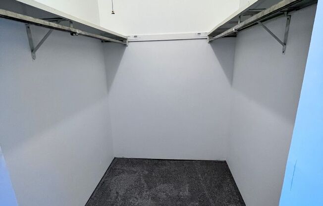 2 beds, 1 bath, 1,115 sqft, $1,150, Unit 2597-1U