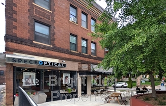 2202 HENNEPIN AVE
