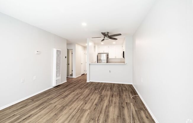 1 bed, 1 bath, 695 sqft, $1,848, Unit 313