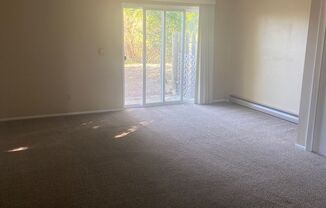 2 beds, 1 bath, $2,100