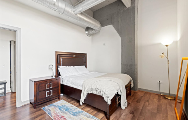 511 N Broad St 702