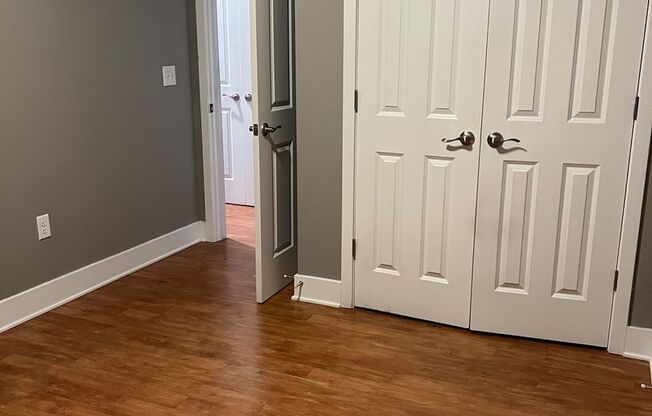 2 beds, 1 bath, 872 sqft, $1,595, Unit 611