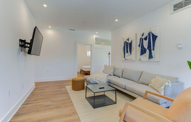 1 bed, 1 bath, 110 sqft, $1,490
