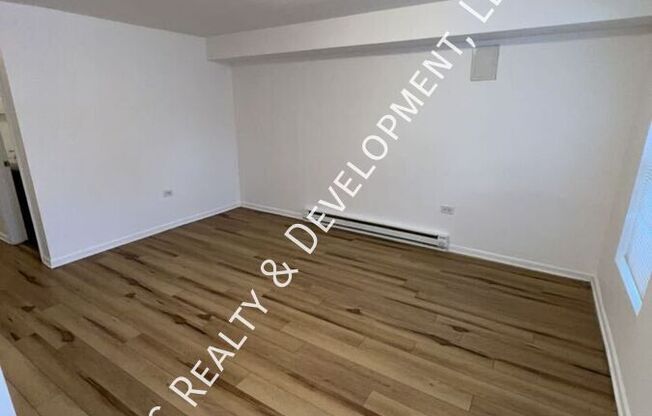 915 N MONTICELLO AVE