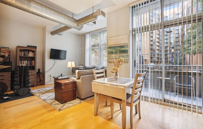 Incredible 1BR/1BA Condo Blocks from the Metro Vibrant Mount Vernon Triangle!