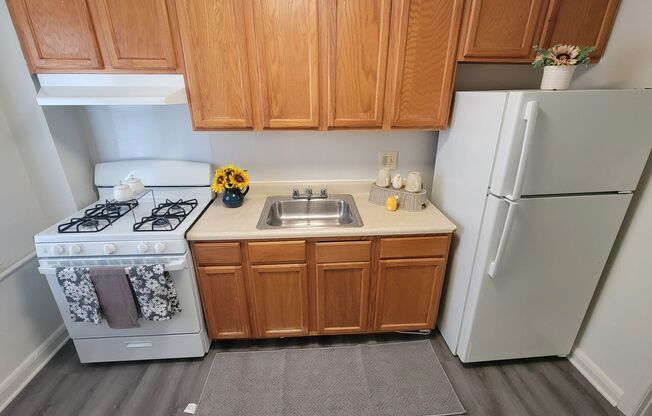 1 bed, 1 bath, 465 sqft, $975, Unit 5SD