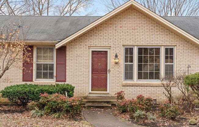 3 Bedroom Pet Friendly Home For Rent in St. B Area!