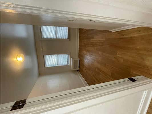 3 beds, 1 bath, 1,000 sqft, $3,700, Unit 2