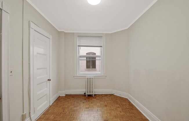 1 bed, 1 bath, 325 sqft, $2,950, Unit 7L