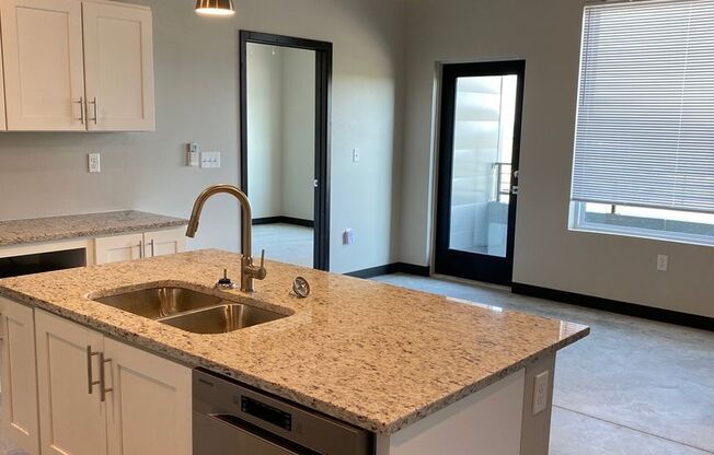 1 bed, 1 bath, 844 sqft, $1,350, Unit 315