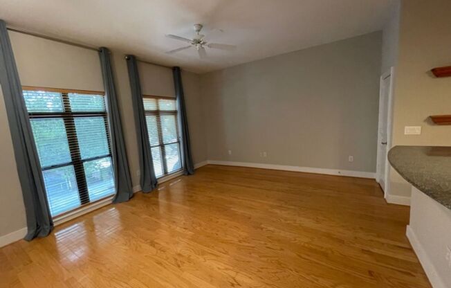 Uptown Charlotte Condo! 1 BR / 1 BA Now Available!
