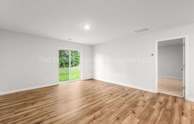 5 beds, 2.5 baths, 2,306 sqft, $2,245