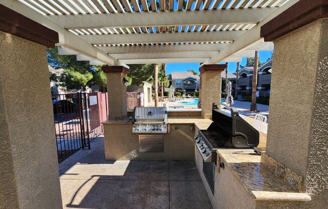 2 beds, 2 baths, $1,675, Unit # 2069