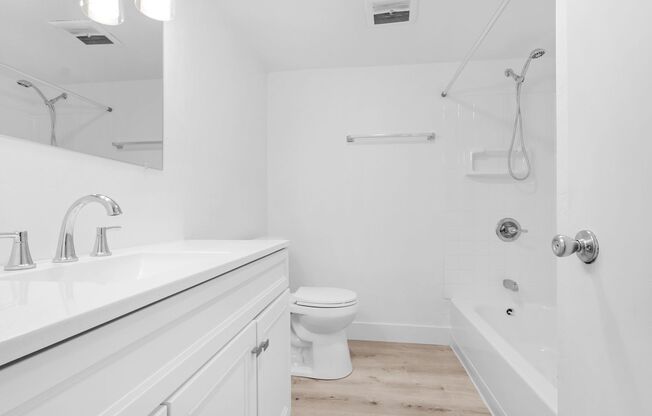 2 beds, 1 bath, 750 sqft, $1,695, Unit 6