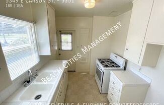 5349 E CARSON ST