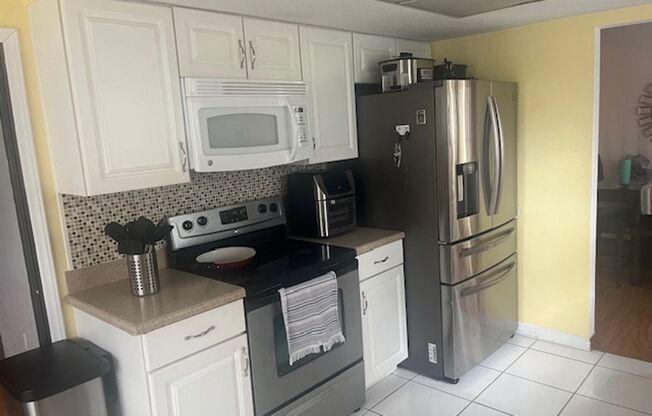 Furnished 2 bedroom, 2 bath townhome