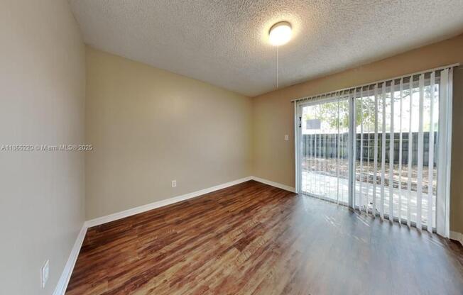 2431 SW 87 TERRACE