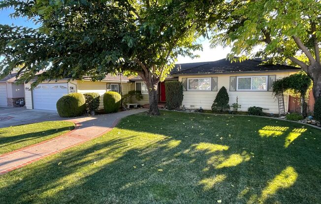 $3,790 / 4b/2bth - CUTE HOME IN GLENMOOR
