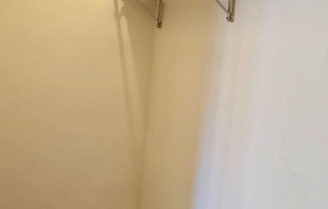 Studio, 1 bath, 350 sqft, $1,355, Unit 530-311