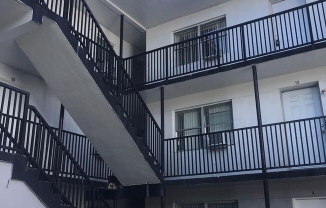 2 beds, 1 bath, 750 sqft, $1,650, Unit 5200-20