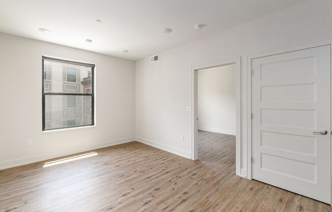 2 beds, 2 baths, $1,584, Unit 1050 N 4th St. Apt. 303