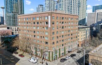 Cornelius Apartments