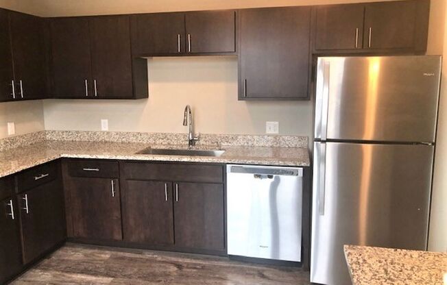 1 bed, 1 bath, 698 sqft, $1,425, Unit 301