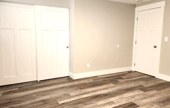 2 beds, 1.5 baths, 950 sqft, $1,995, Unit T10