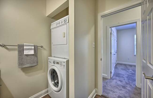 Apartment With Washer and Dryer | Mechanicsburg Apartments | Graham Hill Apartments in Mechanicsburg