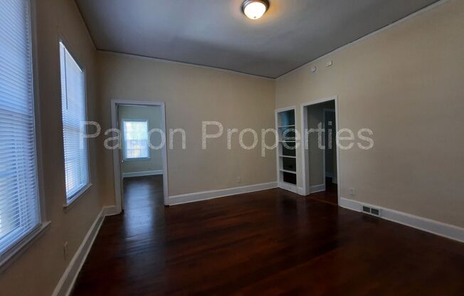 3 beds, 1 bath, 950 sqft, $1,095, Unit 1430