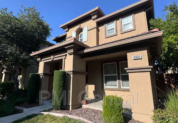10920 HONEYSUCKLE WAY