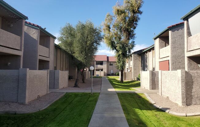 2 beds, 2 baths, $1,350