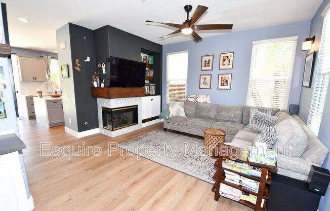 817 NAVIGATOR WAY
