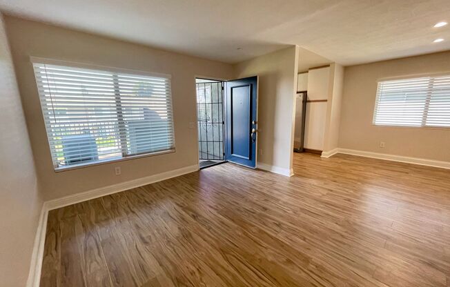 Gorgeous 2bdrm 2 bath home in Anaheim.