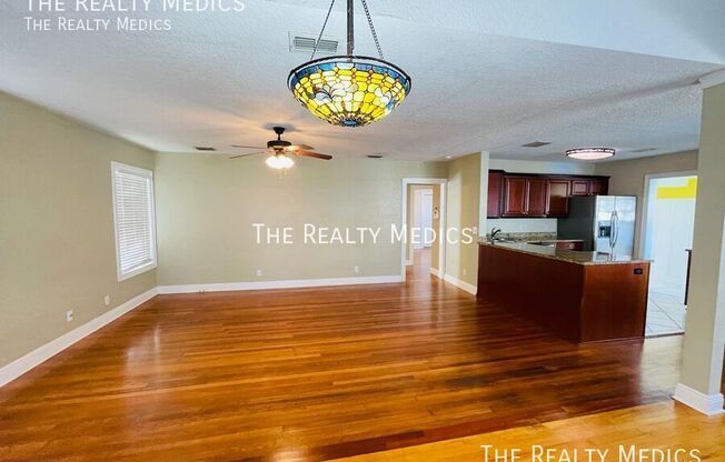 1332 W PRINCETON ST