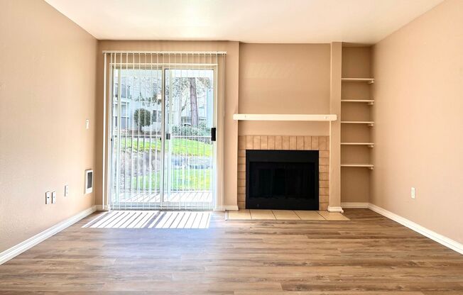 2 beds, 2 baths, 915 sqft, $1,650, Unit 821