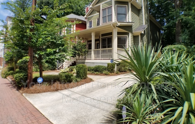 164 FULTON WAY