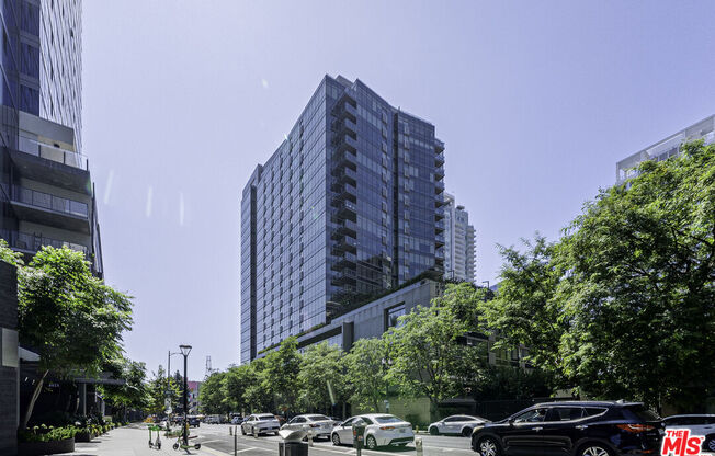 1 bed, 1.8 baths, 1,400 sqft, $3,990, Unit 817