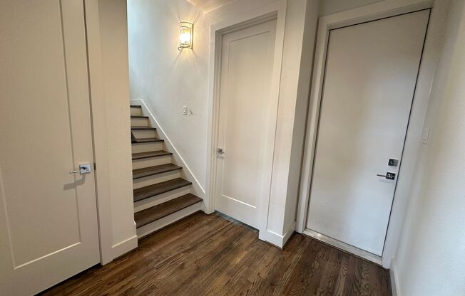 For Lease | 3 Bed, 3.5 Bath | 2,424 Sq Ft | Timber Heights Village |
