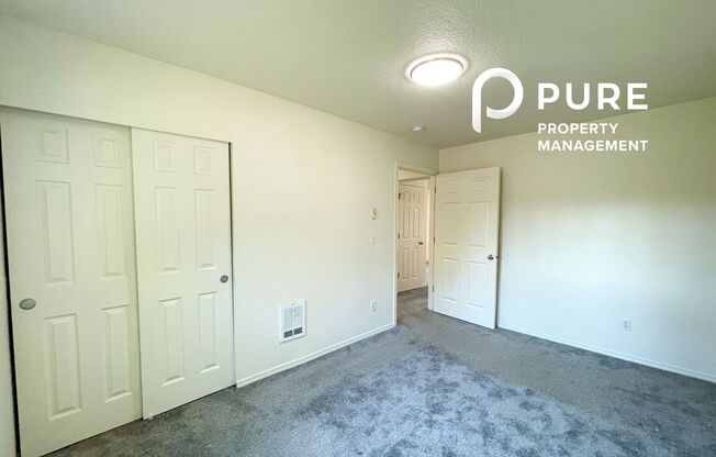 2 beds, 1 bath, $1,350, Unit 7