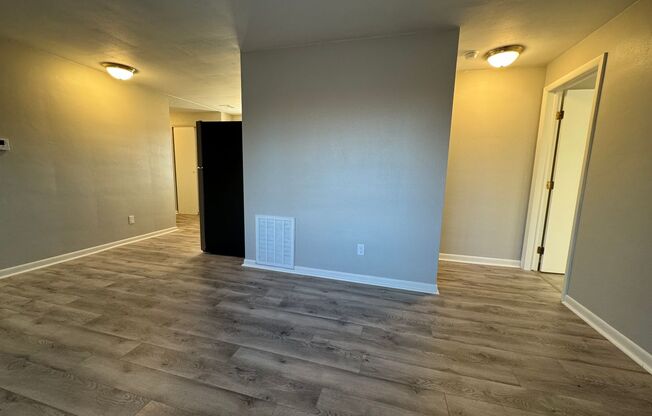 1 bed, 1 bath, $650, Unit 2211-B