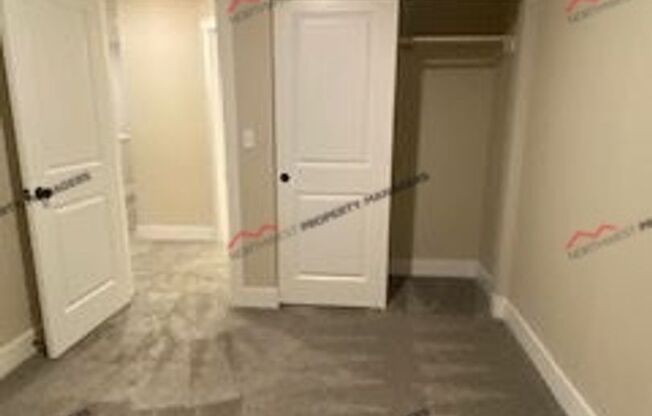 3 beds, 2.5 baths, 1,292 sqft, $1,895, Unit #T-1