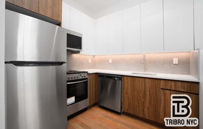 2 beds, 2 baths, $3,850, Unit 3F