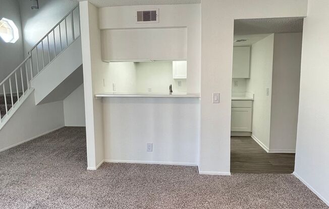 3 beds, 2 baths, 1,250 sqft, $2,699, Unit G202