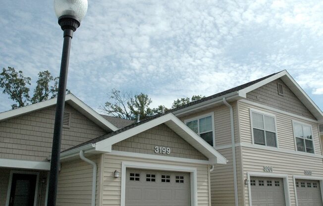 Welcome to Townhomes of Craftsman Village