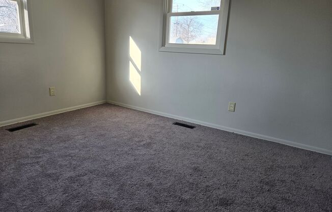 3 beds, 1 bath, $1,450