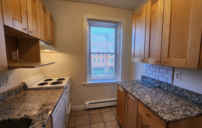 1 bed, 1 bath, 525 sqft, $2,250, Unit 43