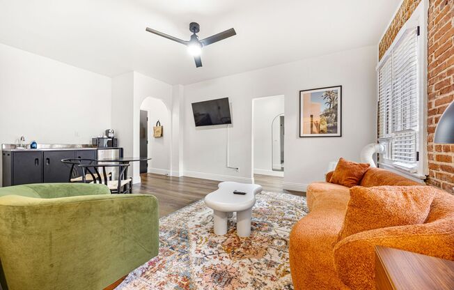 Studio, 1 bath, 540 sqft, $1,950, Unit 106