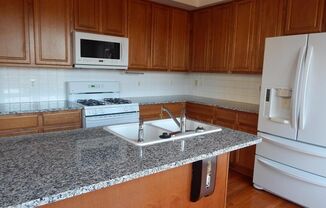 3 beds, 4.5 baths, $3,400, Unit Alexandria, VA