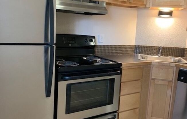 1 bed, 1 bath, 650 sqft, $1,289, Unit BOU-218